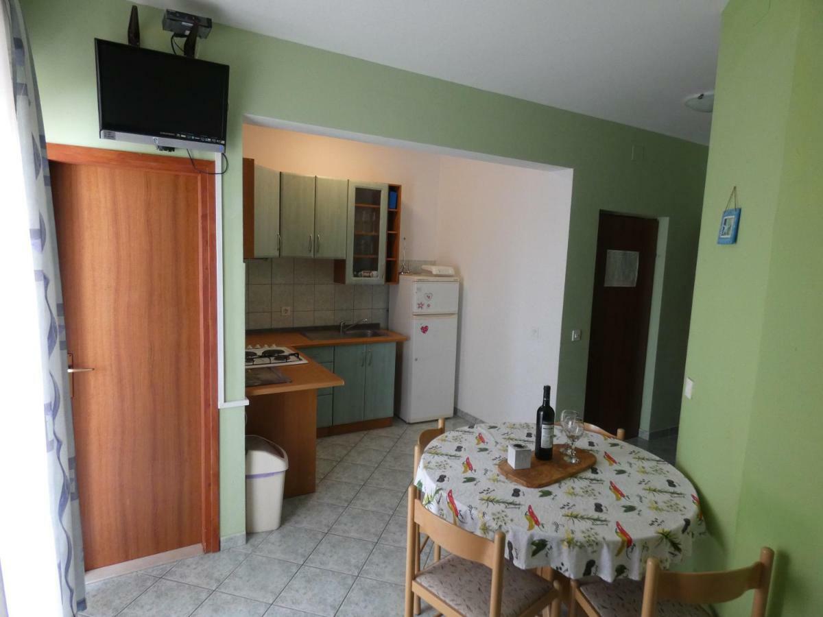 Apartmani Saric Rogoznica Zečevo Exteriör bild