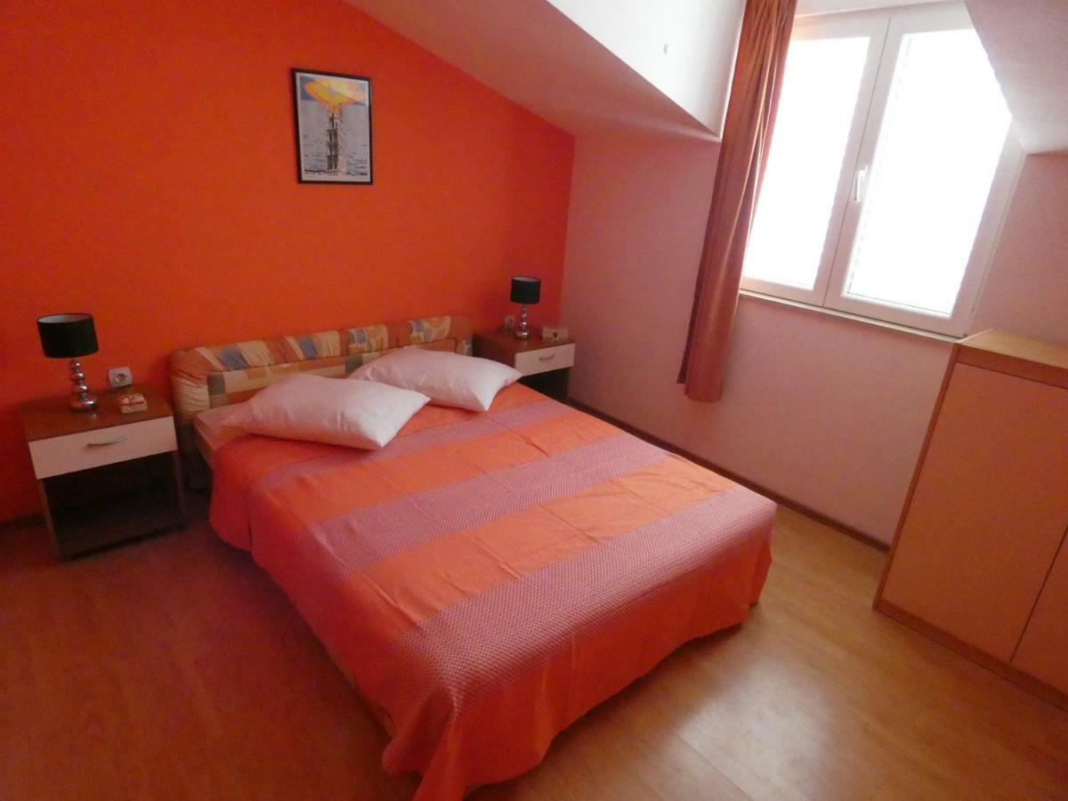 Apartmani Saric Rogoznica Zečevo Exteriör bild