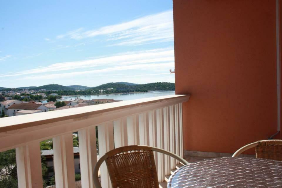Apartmani Saric Rogoznica Zečevo Exteriör bild