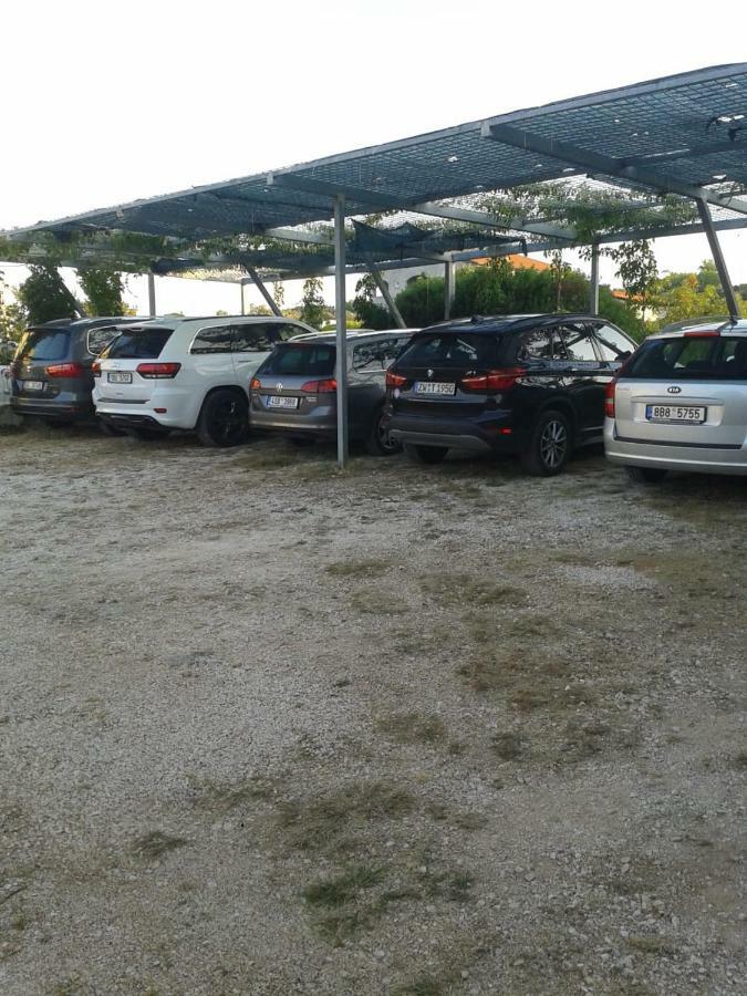Apartmani Saric Rogoznica Zečevo Exteriör bild