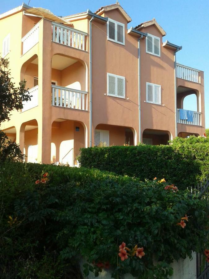 Apartmani Saric Rogoznica Zečevo Exteriör bild