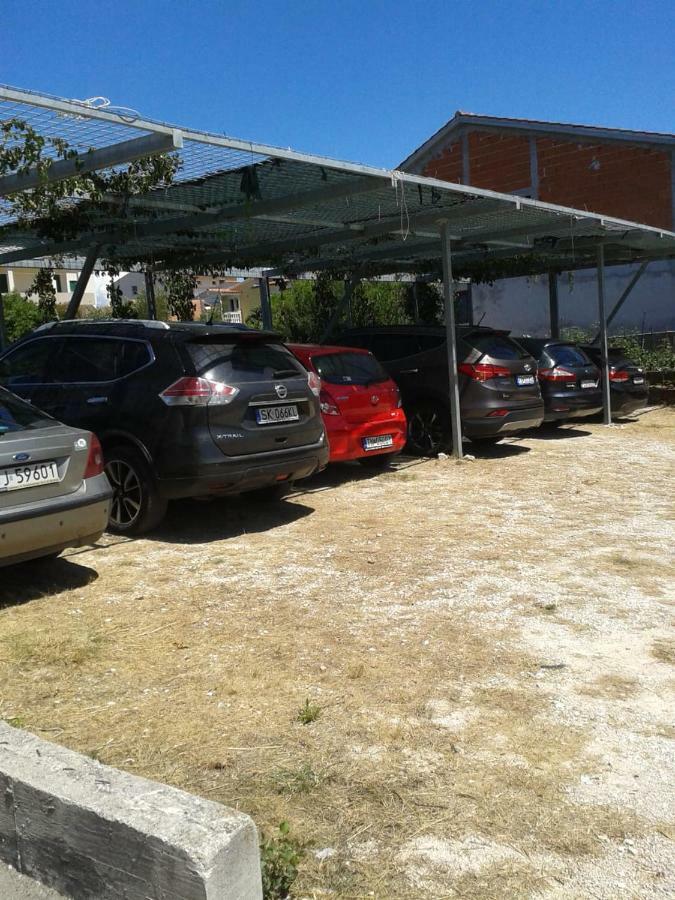 Apartmani Saric Rogoznica Zečevo Exteriör bild